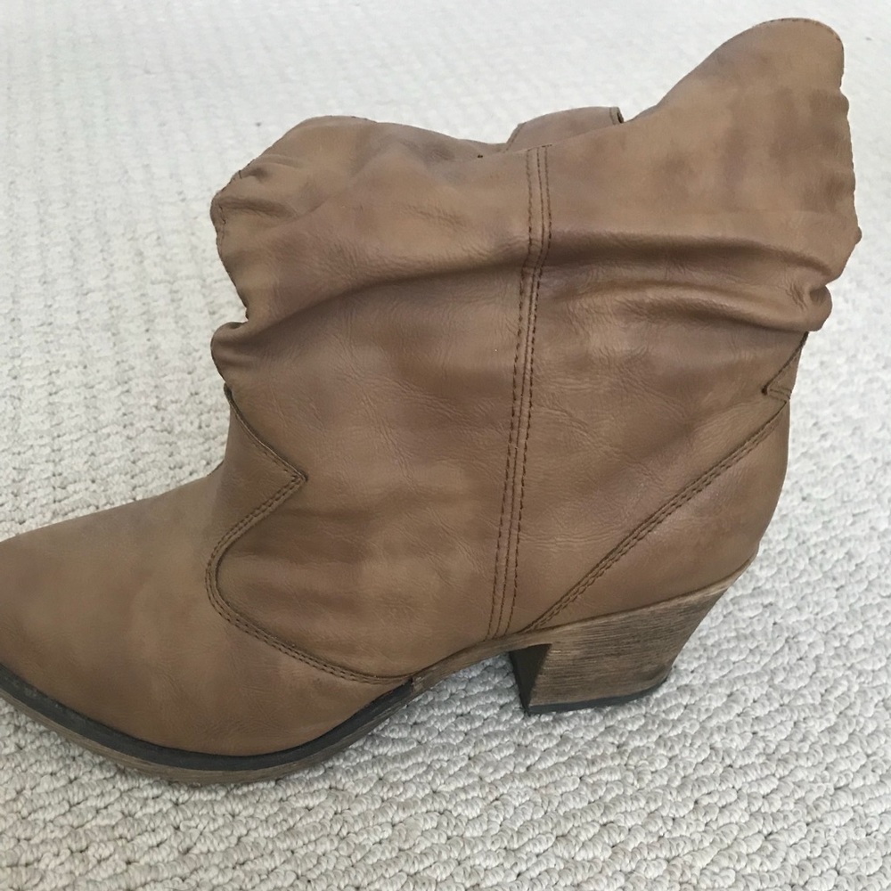 Booties🏇 - Picture 3 of 3